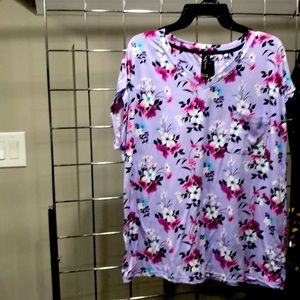 Women’s Poly Spandex t Shirt ( missing the bottoms)